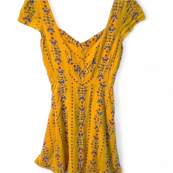 Urban Outfitters Finnegan Yellow floral mini dress small - Picture 2 of 9